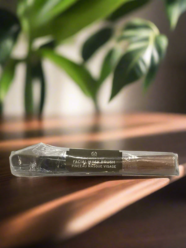 The Body Shop - Facial Mask Brush