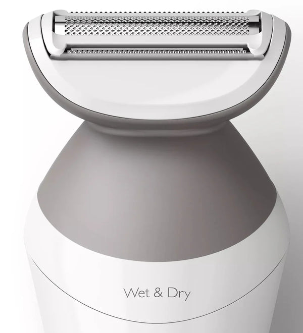 Philips lady shaver with Wet and Dry use BRL126/00 BRL126/00